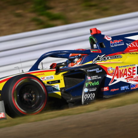 フェラーリ 鈴鹿フォーミュラ 1 VIP ダウンベスト レッド フェラーリ 鈴鹿フォーミュラ 1 VIP ダウンベスト レッド