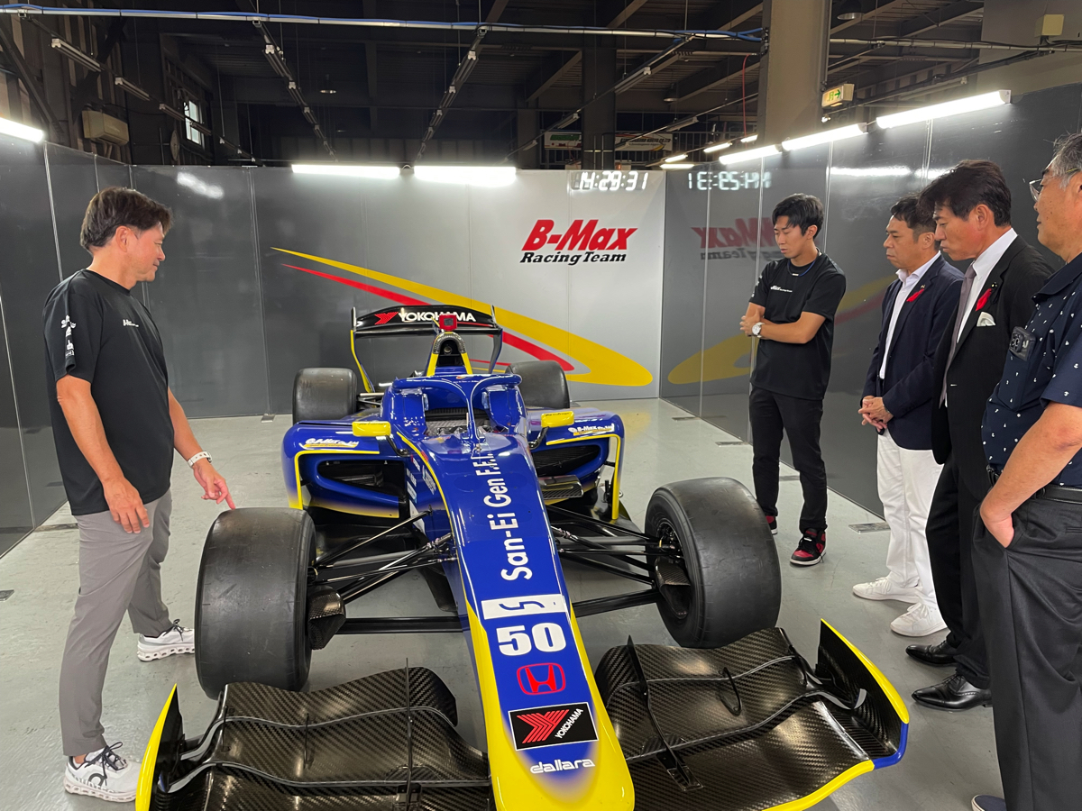 オープンファクトリーで地域の方、ファンの方と交流しました | B-Max